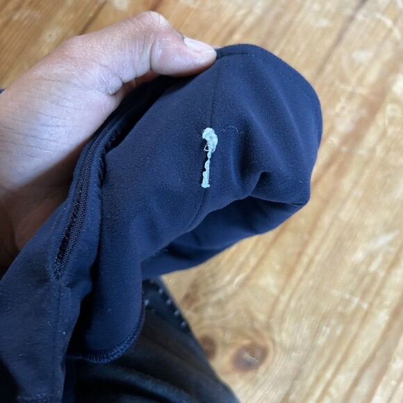 Athleta Small Elation Capri Cropped Leggings Navy Blue Flawed - Picture 7 of 7